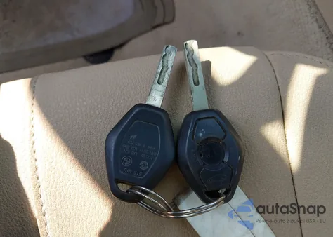 2008 BMW X3 3.0Si из США, поврежденный, VIN WBXPC93438WJ04342